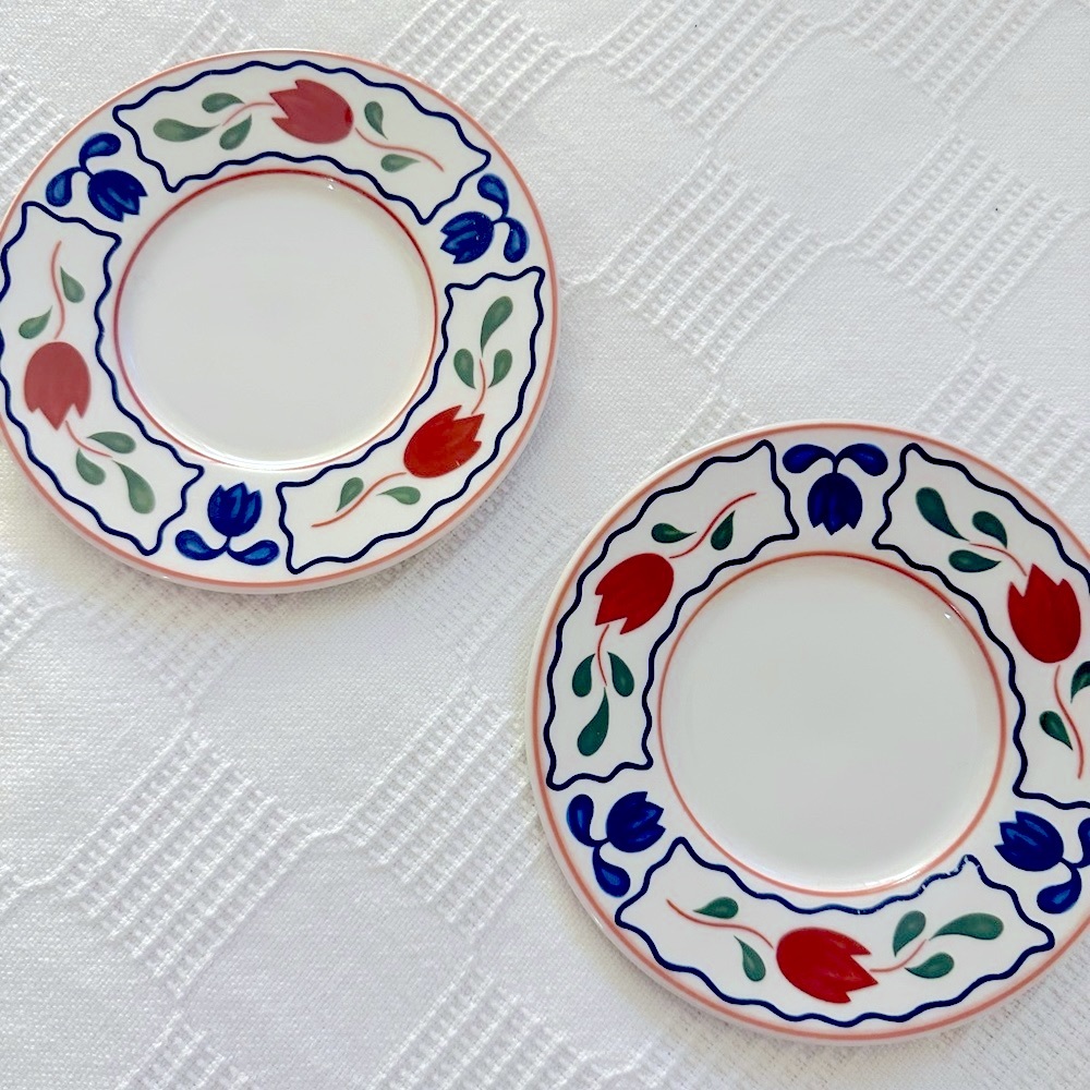 Vintage Saucers - International Semi-Porcelain Japan - Set of 2 Plates Excellent